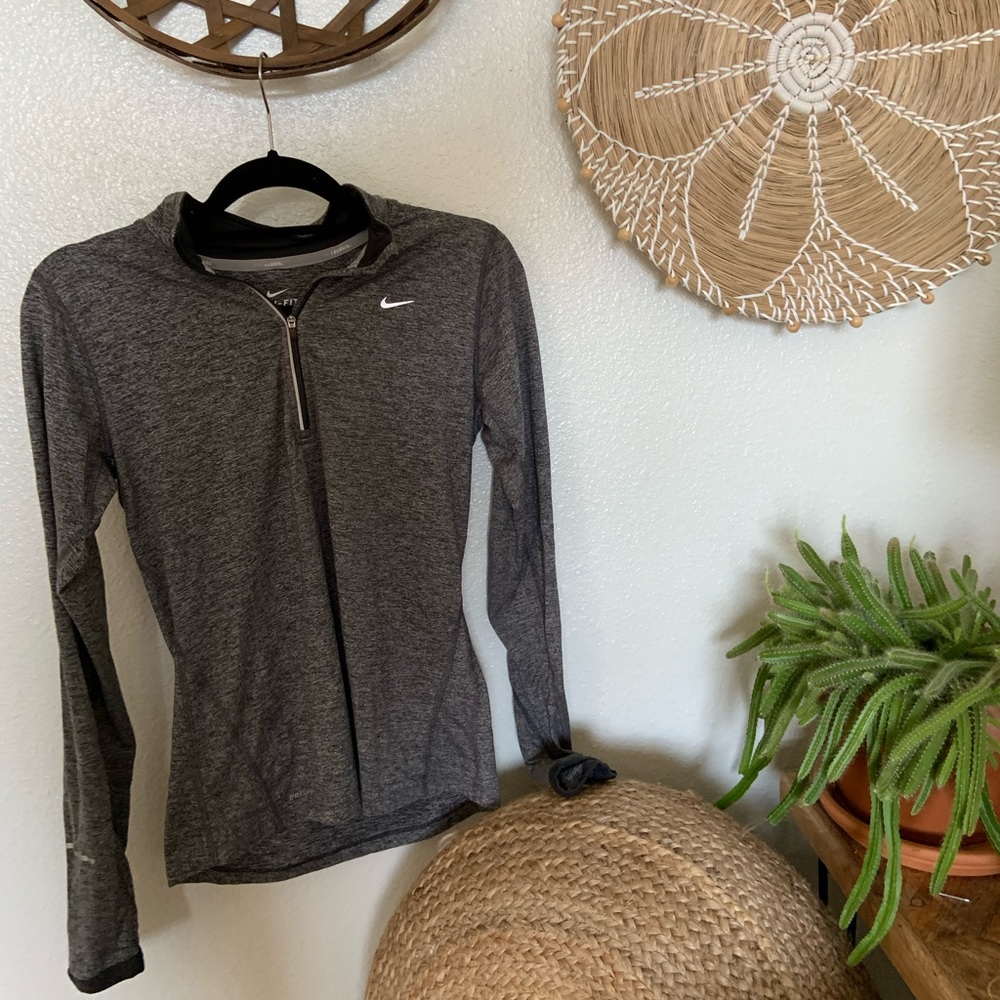 Nike Women’s Quarter zip